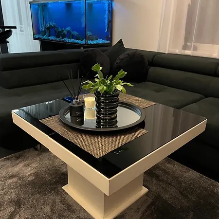 Visit Apartment *